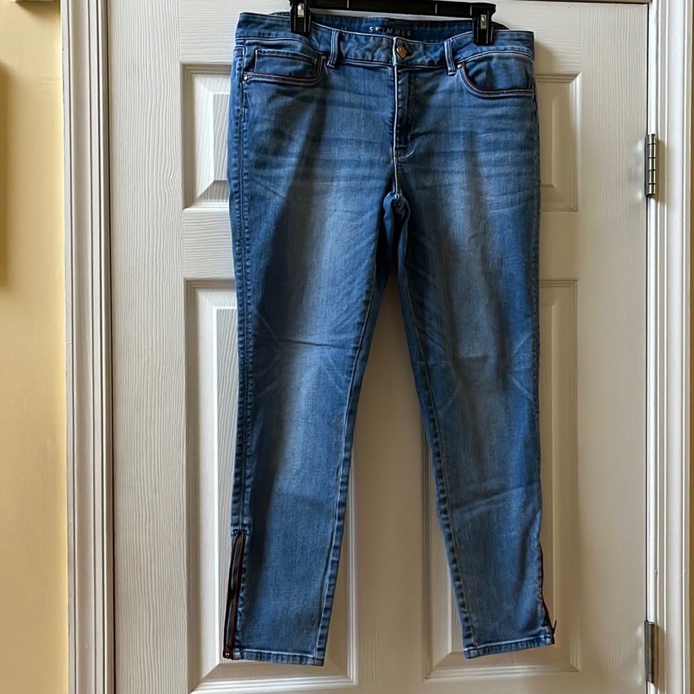 White House Black Market Skimmer Jeans with burgundy faux leather trim, Size 14